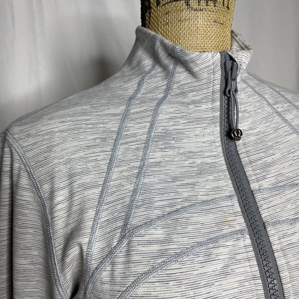 Lululemon Define Jacket Gray Striped Full Zip Moc… - image 3